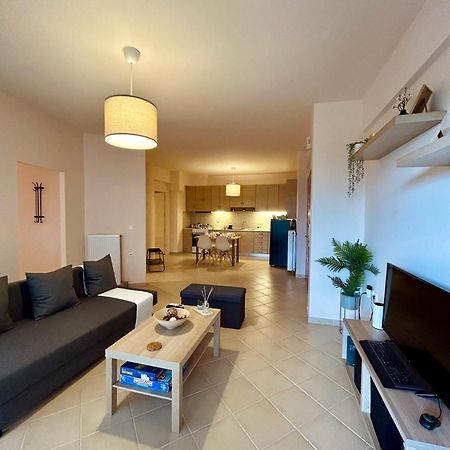 Feel At Home - Kalamata - Near The Center Exterior photo