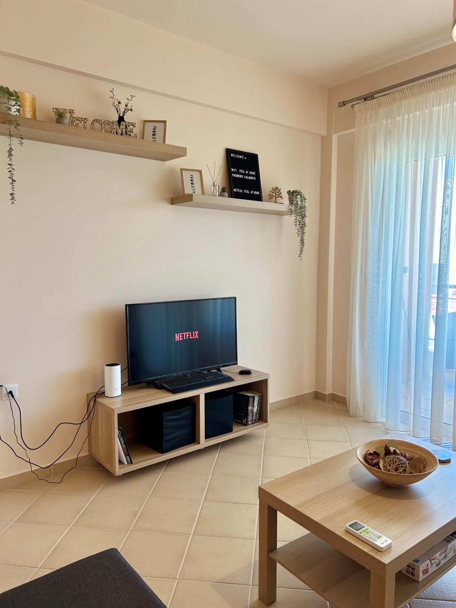 Feel At Home - Kalamata - Near The Center Exterior photo