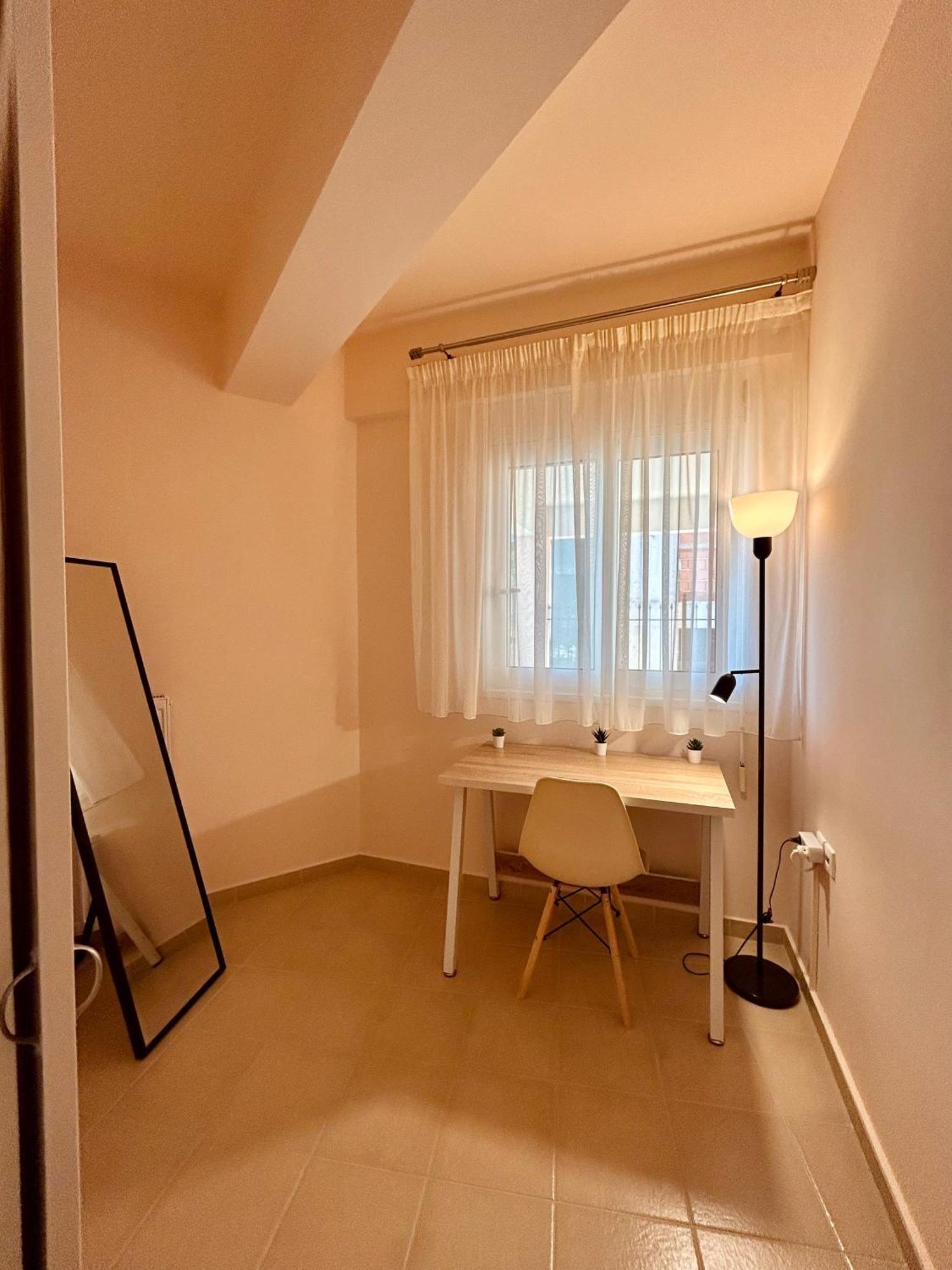 Feel At Home - Kalamata - Near The Center Exterior photo